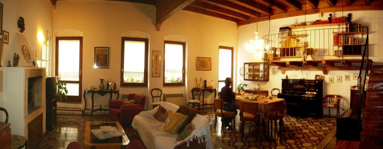 Апартаменты Residenza Carducci Centro Storico Верона Экстерьер фото